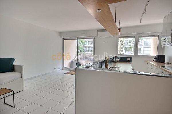 Location
                Appartement36,5 m² - 1 Pièce -
                    PARIS (75019)