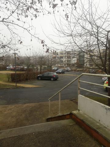 POITIERS SAINT-ELOI, Appartement 42 m2 avec parking et loggia