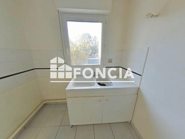 Location Appartement 3 pièces 61 m² - 47 192 RUE FRANCOISE LAPEYRE Cahors 46000