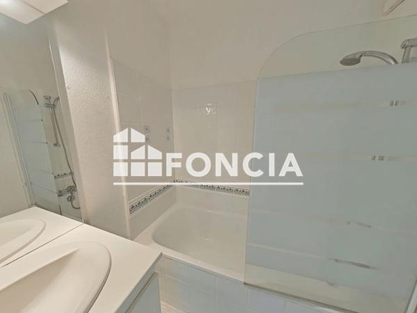 Location Appartement 3 pièces 61 m² - 47 192 RUE FRANCOISE LAPEYRE Cahors 46000