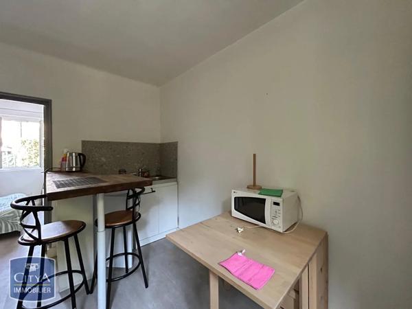 Appartement à louer 2 pièces 25.7m² Orange (84100)