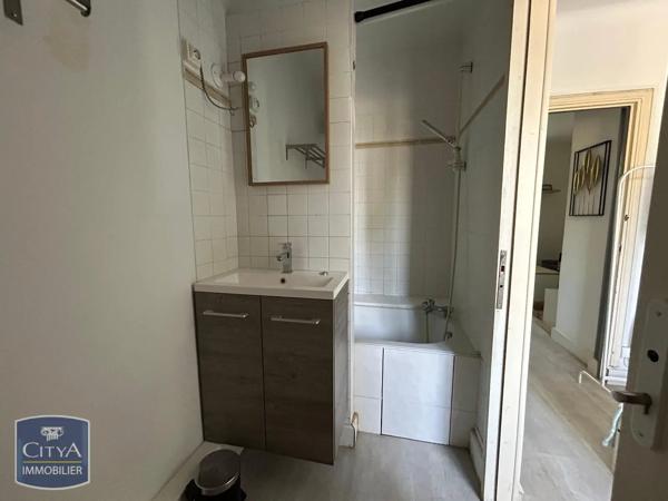 Appartement à louer 2 pièces 25.7m² Orange (84100)