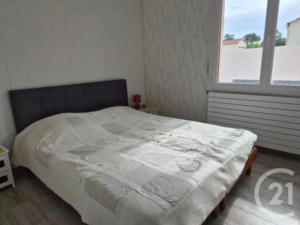 Maison à vendre  5 pièces - 123,39 m 2   LE FENOUILLER  - 85