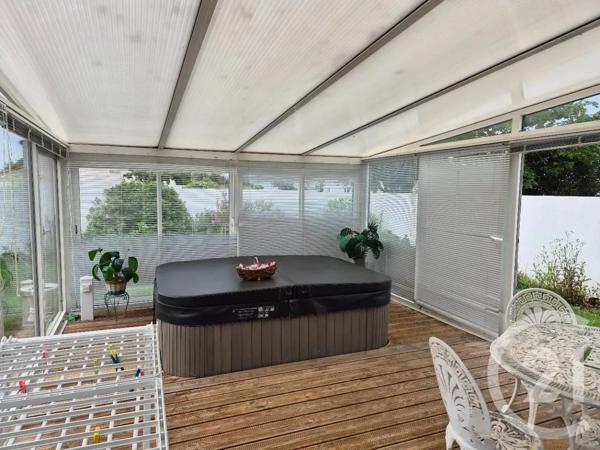 Maison à vendre  5 pièces - 123,39 m 2   LE FENOUILLER  - 85