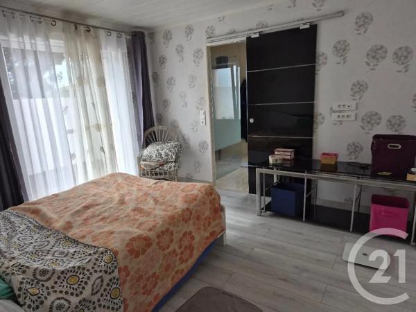 Maison à vendre  5 pièces - 123,39 m 2   LE FENOUILLER  - 85