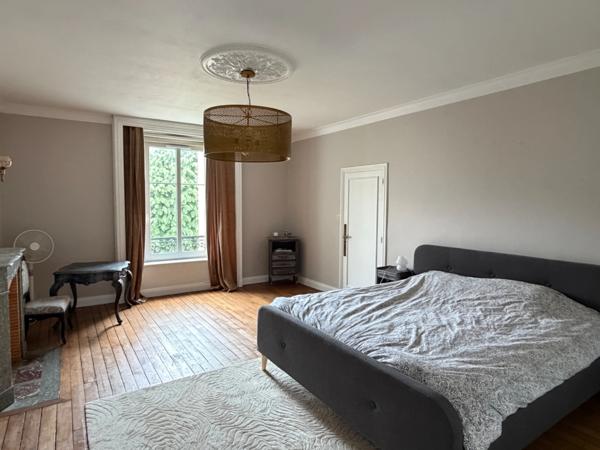 ENSEMBLE IMMOBILIER DE CARACTÈRE EN HYPER CENTRE