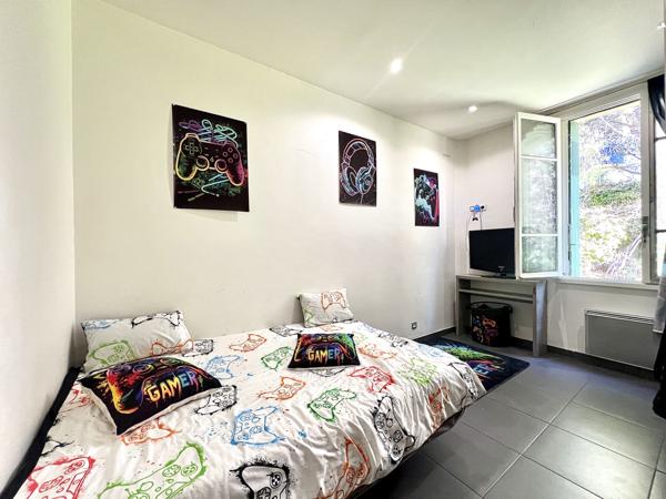 Chateau gombert (13013) 13013 MARSEILLE - Les Olives / Saint-Théodore - Maison 3/4 pièces 80m2 + T2 indépendant 33m2 + garage 35m2 sur