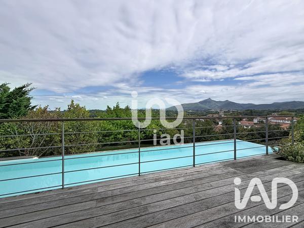 Maison à vendre 5 pièces 180 m² Urrugne