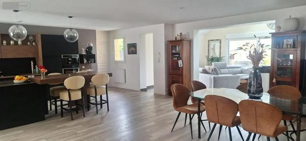 Achat - Maison Yvré-l'Évêque 72530 6 pièces 208 m 2 1201 m 2