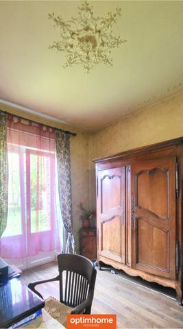Maison bourgeoise de 1927 sur terrain de 6354m² Garages indépendants