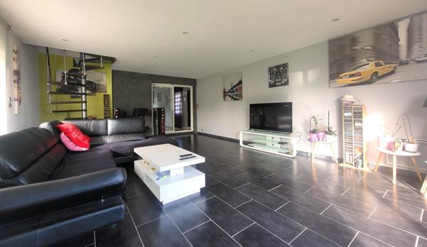 Melgven - Maison au calme avec beaux volumes !