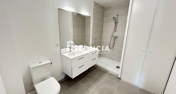 Location Appartement 4 pièces 78.3 m² - Saint-hilarion 78125