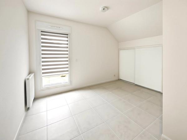 PORNIC - PROCHE GARE ET PORT A PIED - Appartement Récent - 2 CHAMBRES - 1 BALCON - GARAGE & PARKING