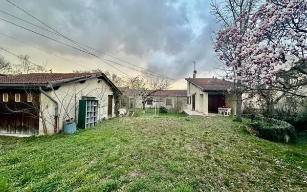 Maison à vendre    4 pièces •  Bron