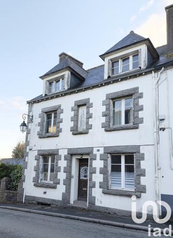 Maison de village 7 pièces de 155 m² à Pleyben (29190)