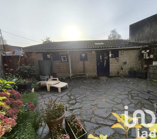 Maison de village 7 pièces de 155 m² à Pleyben (29190)