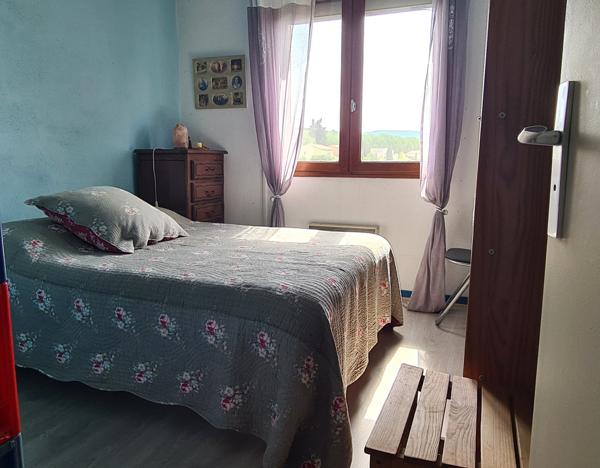 Maison Traditionnelle - 3 Chambres - Grenier aménageable- Grand Garage