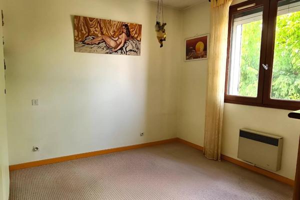 Maison Traditionnelle - 3 Chambres - Grenier aménageable- Grand Garage