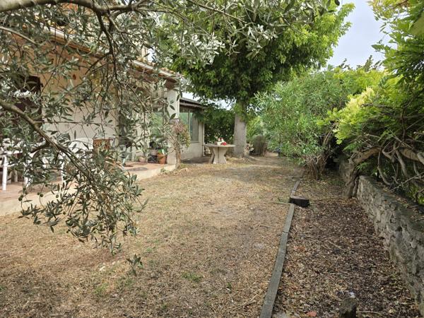 Maison Traditionnelle - 3 Chambres - Grenier aménageable- Grand Garage