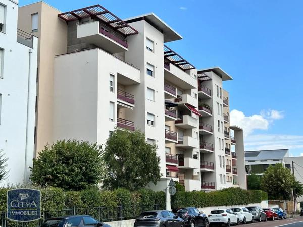 Appartement à louer 3 pièces 70.4m² Villefranche-sur-Saône (69400)
