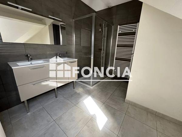 Location Maison 7 pièces 137.3 m² - 105 RUE DE PREAU Le Mans 72000