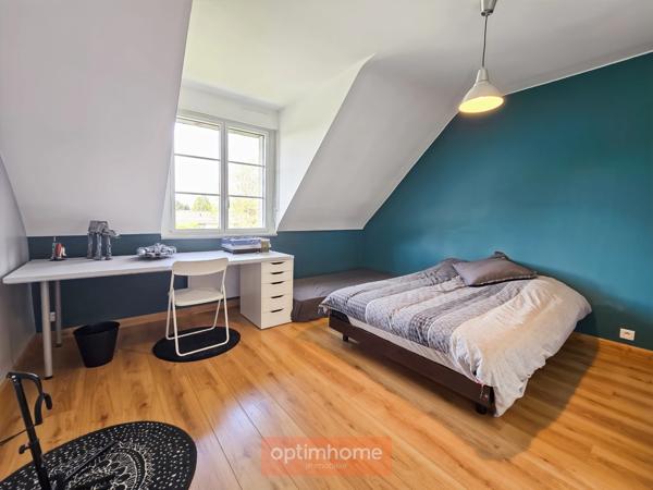 MAISON INDIVIDUELLE SEMI PLAIN-PIED 177 m² 6 CHAMBRES SOUS-SOL COMPLET JARDIN