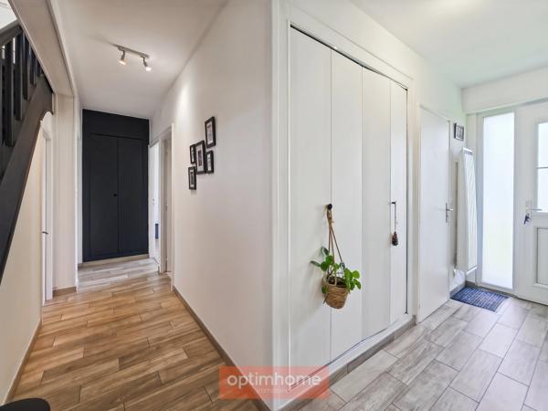 MAISON INDIVIDUELLE SEMI PLAIN-PIED 177 m² 6 CHAMBRES SOUS-SOL COMPLET JARDIN
