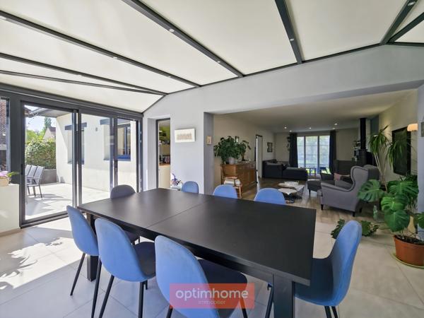 MAISON INDIVIDUELLE SEMI PLAIN-PIED 177 m² 6 CHAMBRES SOUS-SOL COMPLET JARDIN