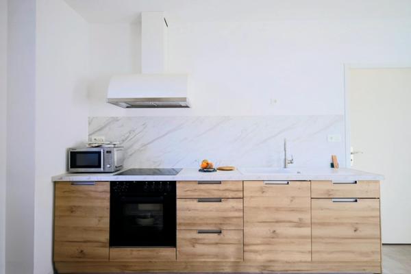 Batisse de 1750 en partie rénovée. Terrain de 1,9 hectares