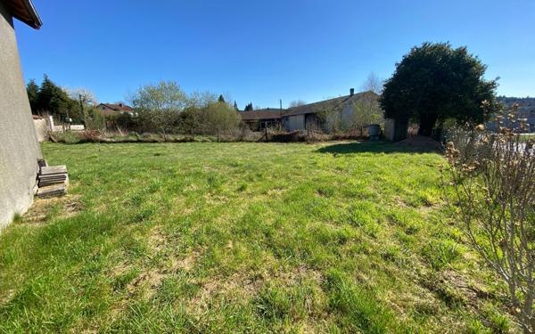 Maison à vendre    2 pièces •  Peyrat-le-Château