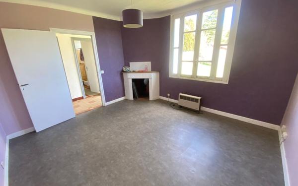 Maison à vendre    2 pièces •  Peyrat-le-Château