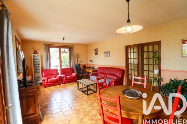 Maison à vendre 8 pièces 207,35 m² Cournon-d'Auvergne