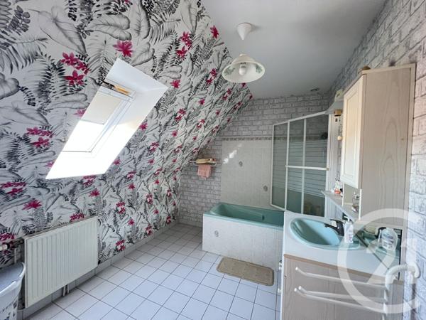 Maison à vendre  6 pièces - 133,68 m2 ST SATURNIN - 72