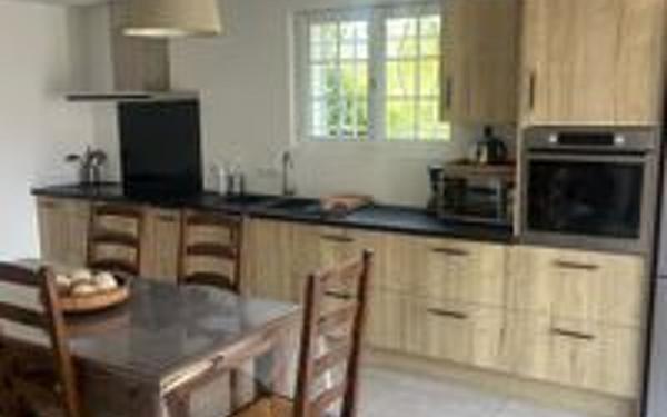 Maison à vendre    6 pièces • 246 m2 Saint-Pierre-d'Irube