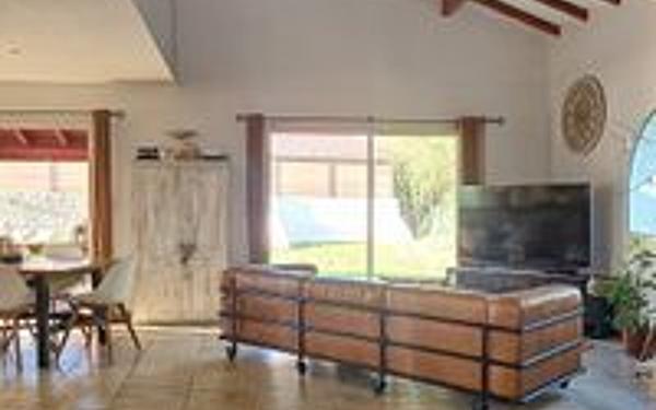 Maison à vendre    6 pièces • 246 m2 Saint-Pierre-d'Irube