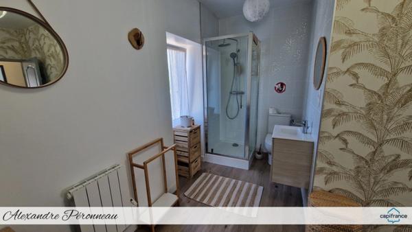 CHATELAILLON à vendre Maison 235 m² Gîte Chambres d'hôtes 12 piéces - Terrain de 1 200 m² - Vendu loué -