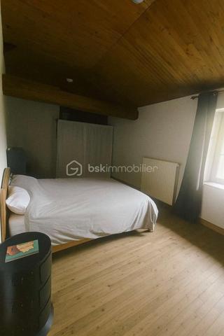 Maison ancienne de 234 m²