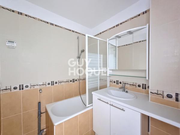 APPARTEMENT À LOUER DE 3 PIÈCES DE 56,00 M²