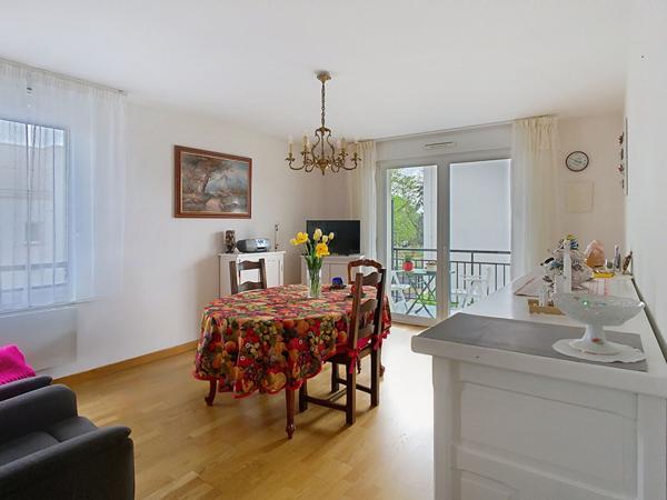 Mondeville centre T3 impeccable avec balcon et garage