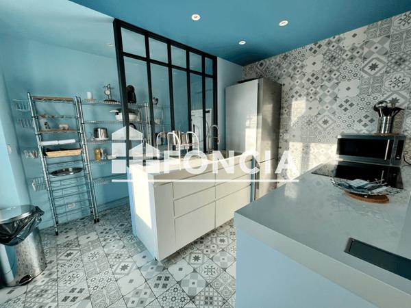 Location Appartement meublé 3 pièces 64 m² - 2 RUE PIERRE BROSSOLETTE Brest 29200