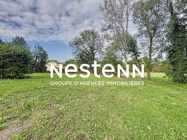 A vendre: Terrain a batir - SAINT AMOUR BELLEVUE 71570