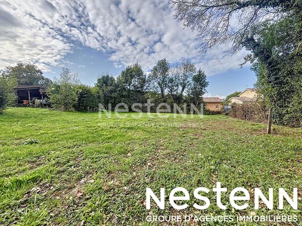 A vendre: Terrain a batir - SAINT AMOUR BELLEVUE 71570