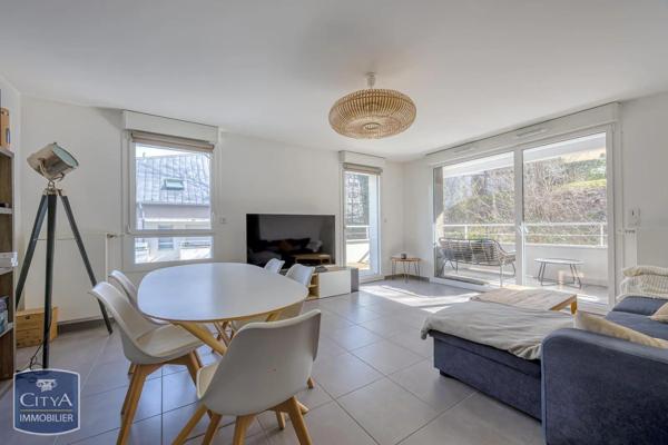 Appartement à vendre 3 pièces 63m² Annecy (74000)
