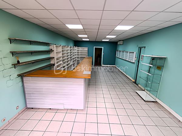 Local d activites de 71 m²