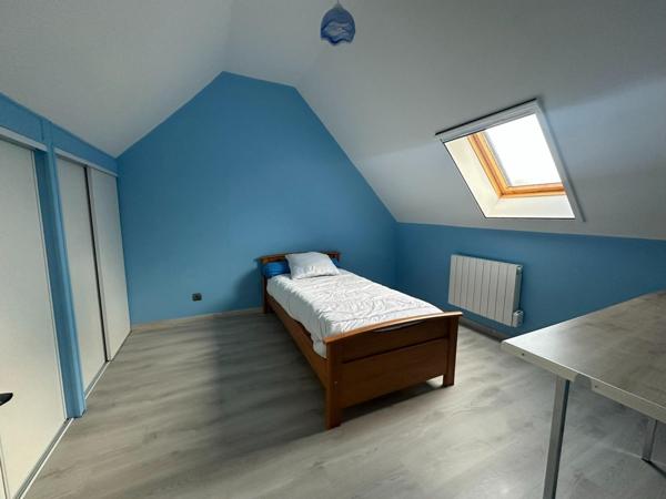 Maison 137 m², 4 pièces, 3 chambres, 3 garages, piscine