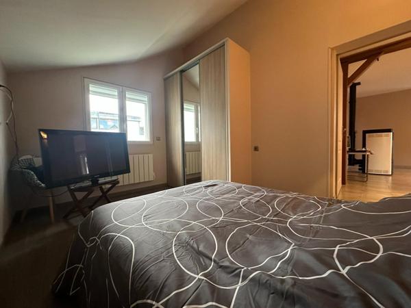 Maison 137 m², 4 pièces, 3 chambres, 3 garages, piscine