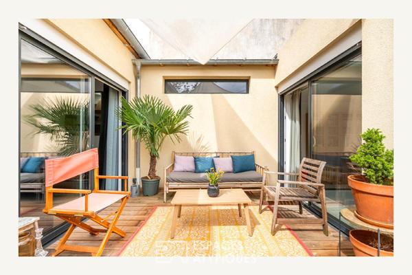 Loft en duplex avec terrasse comme une maison