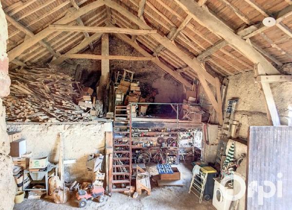 Maison à vendre    6 pièces • 175 m2 Charbonnières-les-Vieilles