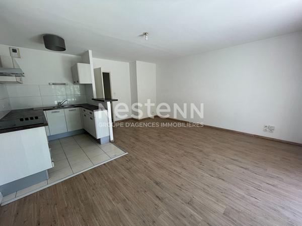 A vendre à Vannes secteur Beaupré Lalande  appartement de plus de 75 m² trois chambres place de parking, ascenseur