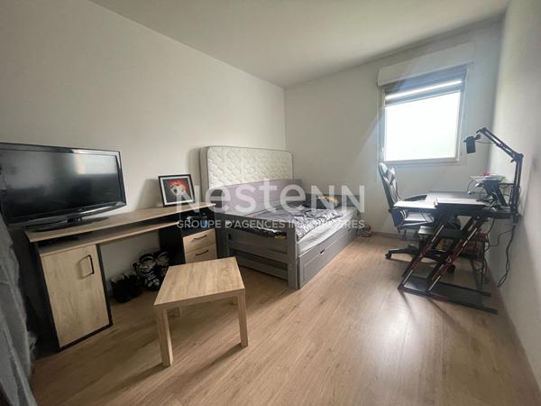 A vendre à Vannes secteur Beaupré Lalande  appartement de plus de 75 m² trois chambres place de parking, ascenseur